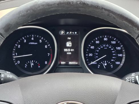 Used 2017 Hyundai Santa Fe Sport FWD image 23