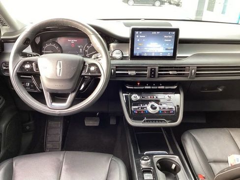 Used 2022 Lincoln Corsair AWD w/ Premium Package image 20