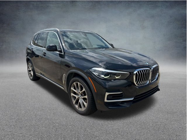 Used 2022 BMW X5 sDrive40i w/ Premium Package RWD image 3