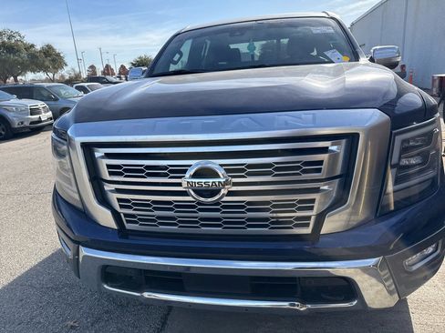 Used 2022 Nissan Titan Platinum Reserve w/ Moonroof Package image 2
