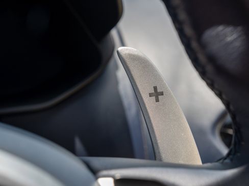 Used 2021 Aston Martin V8 Vantage Roadster RWD image 29