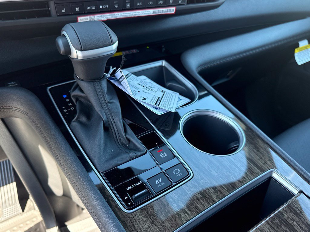 New 2026 Toyota Sienna Platinum AWD/4WD image 25