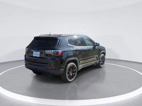 New 2026 Jeep Compass Latitude AWD/4WD image 7