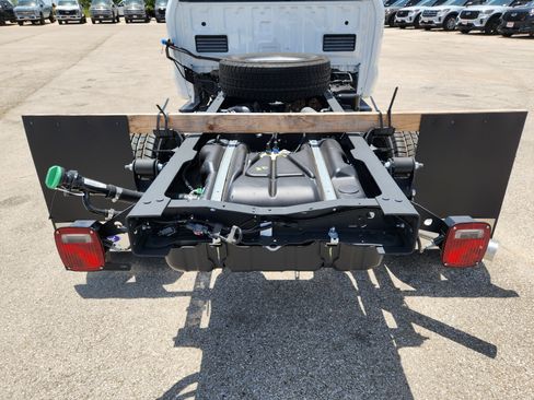 New 2026 Ford F350 XL w/ XL Chrome Package AWD/4WD image 21