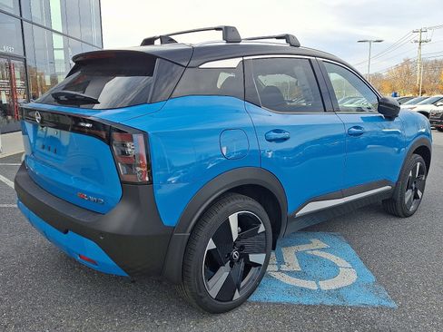 New 2026 Nissan Kicks SR w/ Cold Weather Package image 4