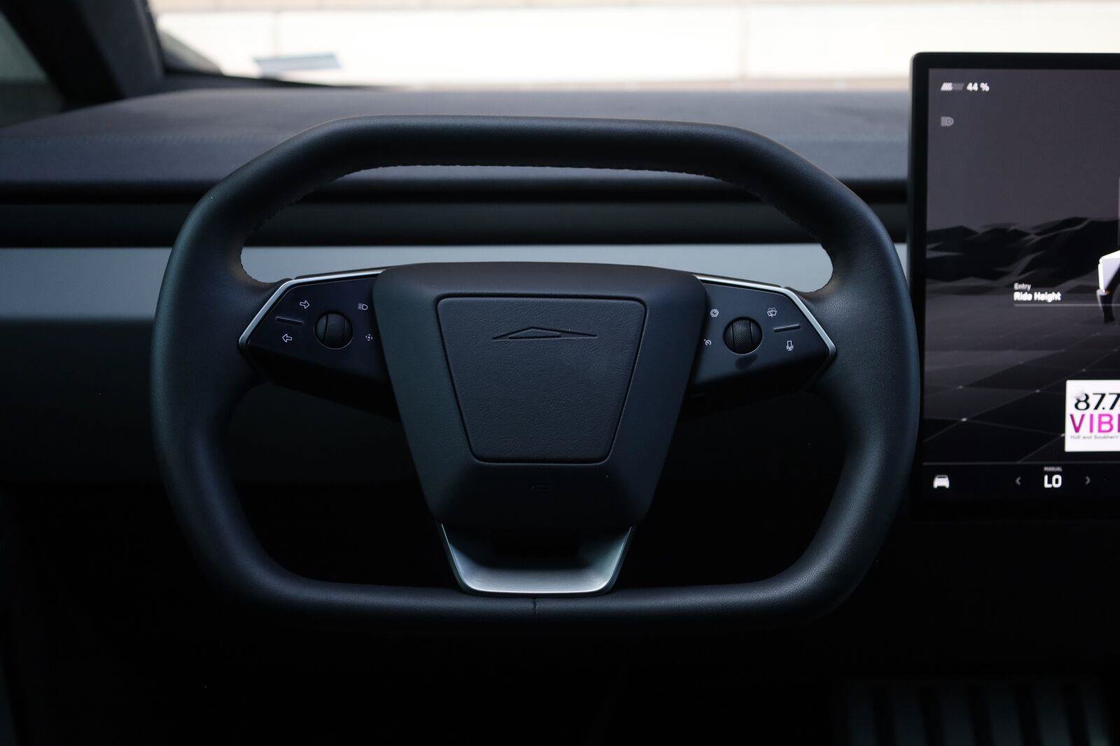 Used 2025 Tesla Cybertruck Cyberbeast AWD/4WD image 32