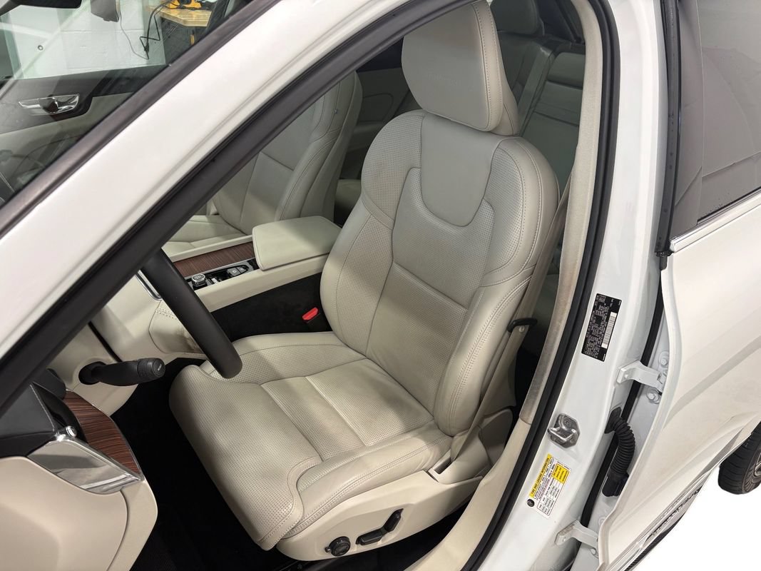 Used 2019 Volvo XC60 T5 Inscription AWD/4WD image 11