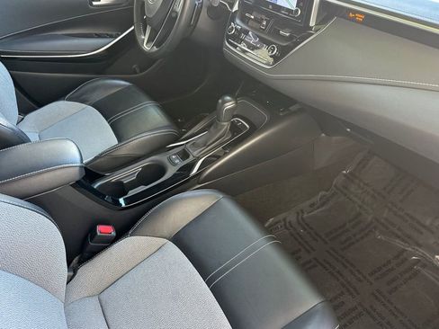 Used 2022 Toyota Corolla XSE FWD image 16