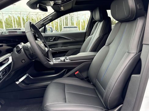 New 2026 Cadillac Lyriq Sport image 9