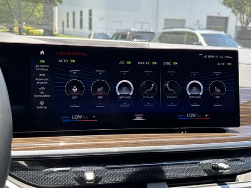 Certified 2023 BMW X7 xDrive40i w/ M Sport Package AWD/4WD image 29