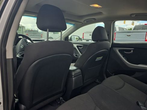 Used 2016 Hyundai Elantra Value Edition FWD image 17
