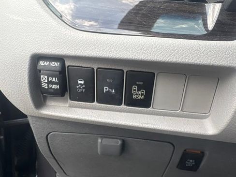 Used 2015 Toyota Sienna XLE Premium AWD/4WD image 15