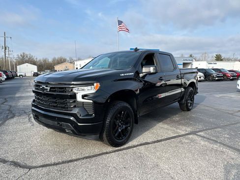 Used 2024 Chevrolet Silverado 1500 RST w/ Convenience Package II AWD/4WD image 1