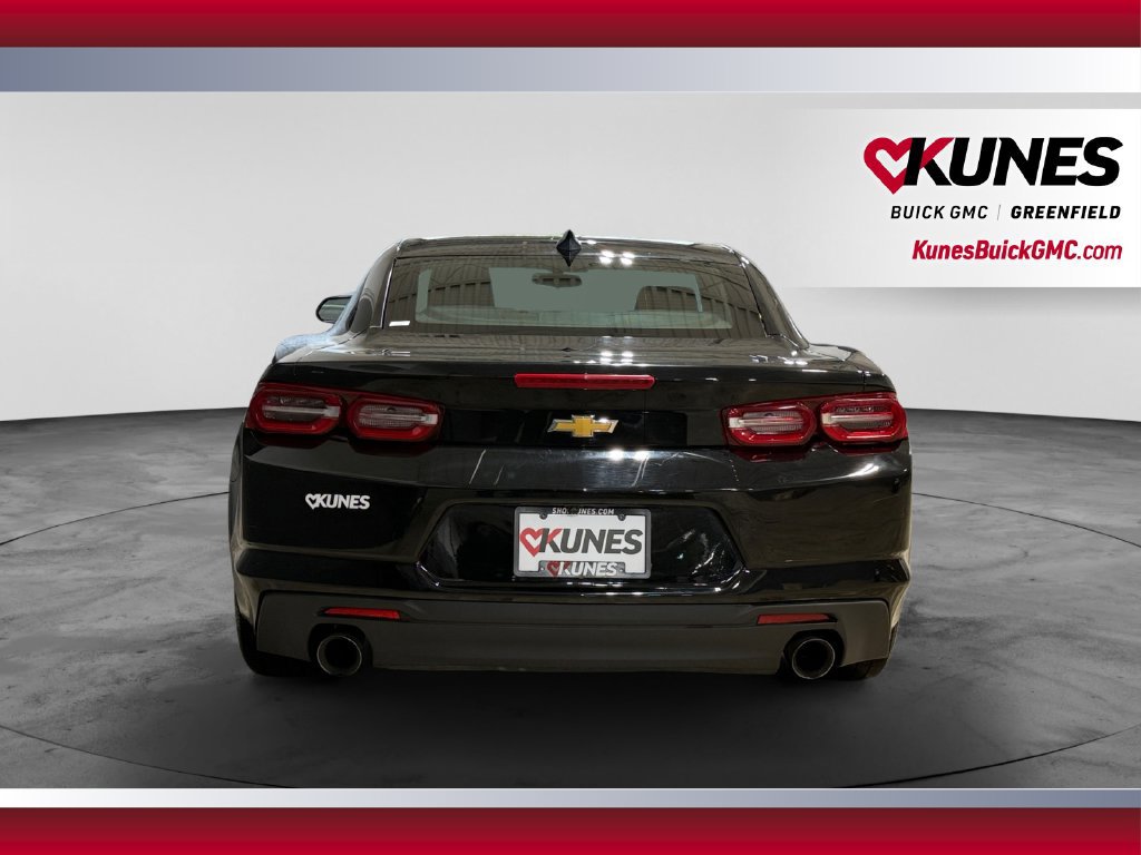 Used 2023 Chevrolet Camaro LT RWD image 8