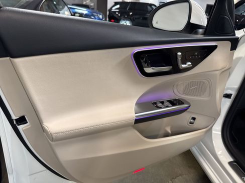 Used 2023 Mercedes-Benz C 300 C 300 image 11