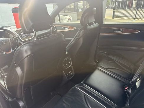 Used 2016 Lincoln MKX Select w/ Select Plus Package AWD/4WD image 18