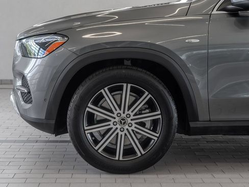 Used 2025 Mercedes-Benz GLE 450e 4MATIC image 4
