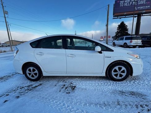 Used 2012 Toyota Prius Two image 33