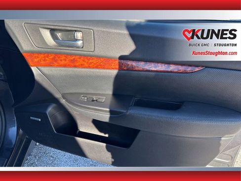 Used 2011 Subaru Outback 2.5i Limited w/ PWR Moonroof Pkg image 47