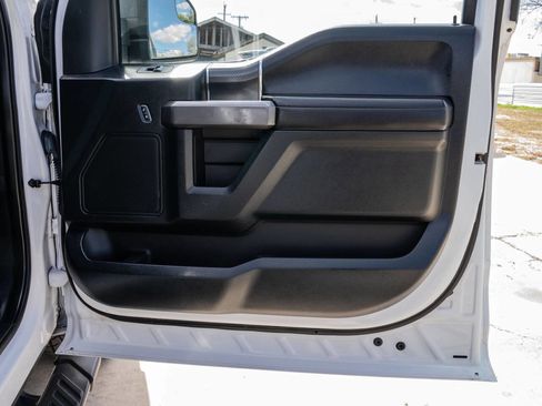 Used 2019 Ford F150 XLT w/ Equipment Group 302A Luxury image 12