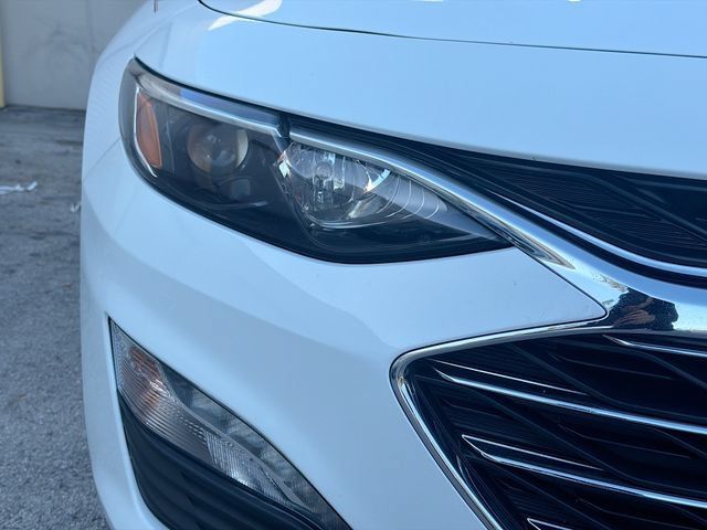 Used 2025 Chevrolet Malibu LT FWD image 32