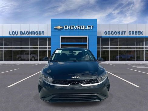 Used 2024 Kia Forte LXS image 3