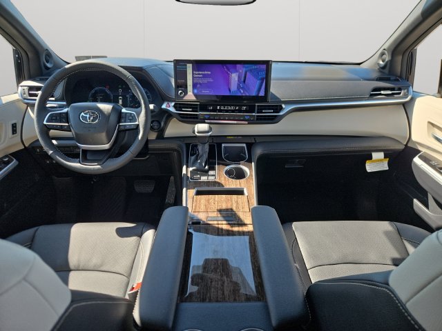 Certified 2026 Toyota Sienna Limited FWD image 18
