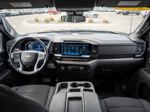 Used 2022 Chevrolet Silverado 1500 LT image 22