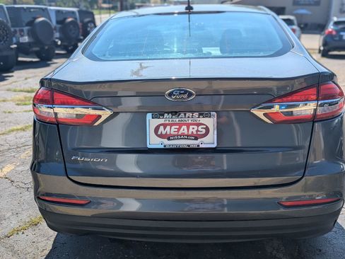 Used 2019 Ford Fusion S FWD image 7