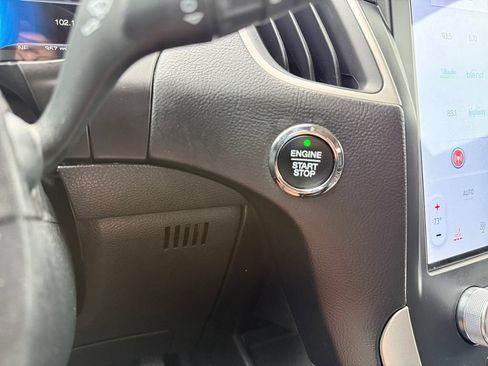 Used 2024 Ford Edge SEL AWD/4WD image 31