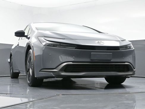 Used 2024 Toyota Prius LE image 51