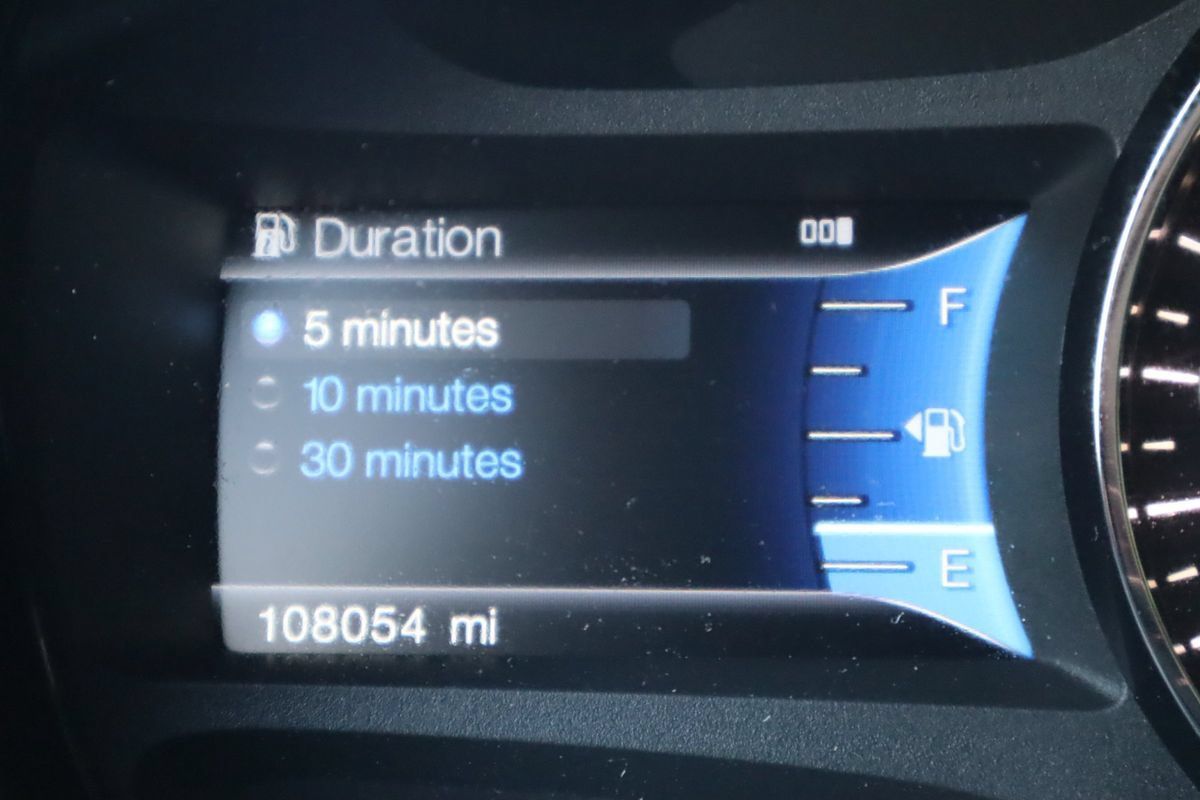 Used 2013 Ford Edge SEL FWD image 46