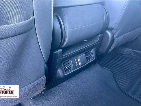 Used 2025 Chevrolet Silverado 1500 LT image 33