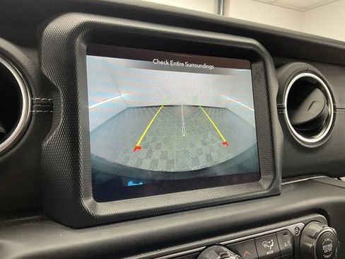 Used 2023 Jeep Wrangler Unlimited Sahara w/ Cold Weather Group image 5