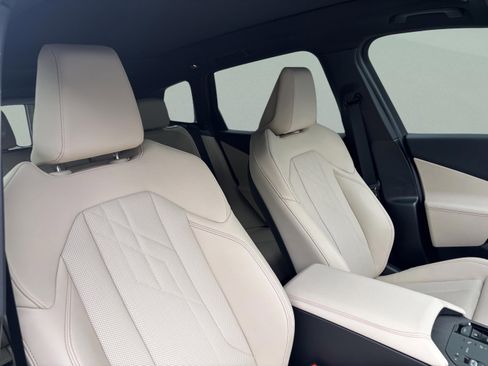 New 2026 BMW X3 xDrive30 w/ Convenience Package image 9