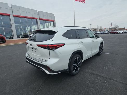 Used 2022 Toyota Highlander XSE image 3