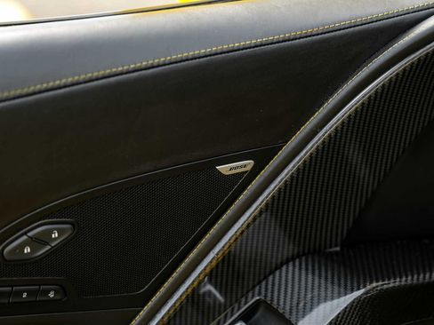 Used 2015 Chevrolet Corvette Z06 w/ 3LZ Preferred Equipment Group image 45