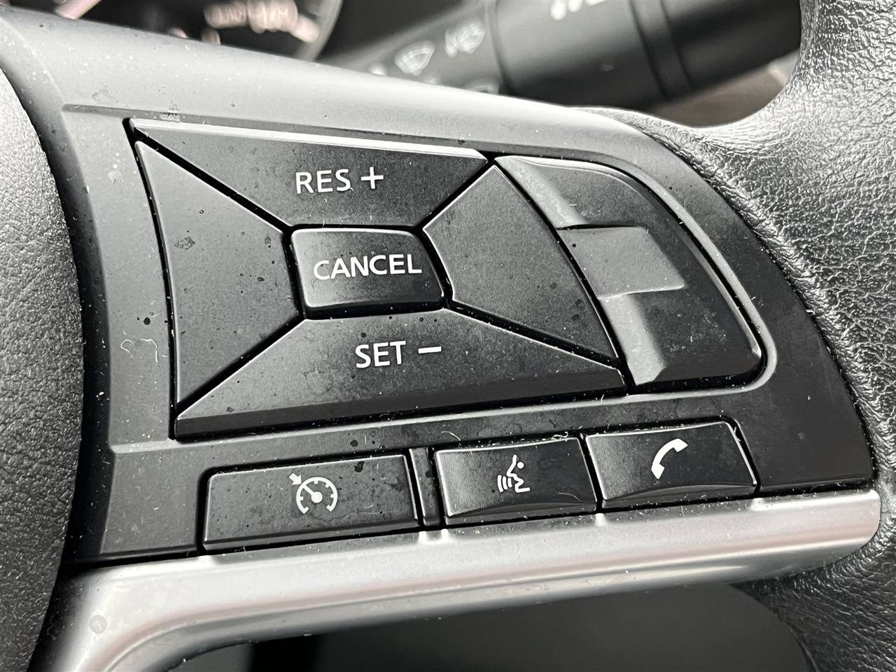 Used 2025 Nissan Altima 2.5 SV FWD image 23