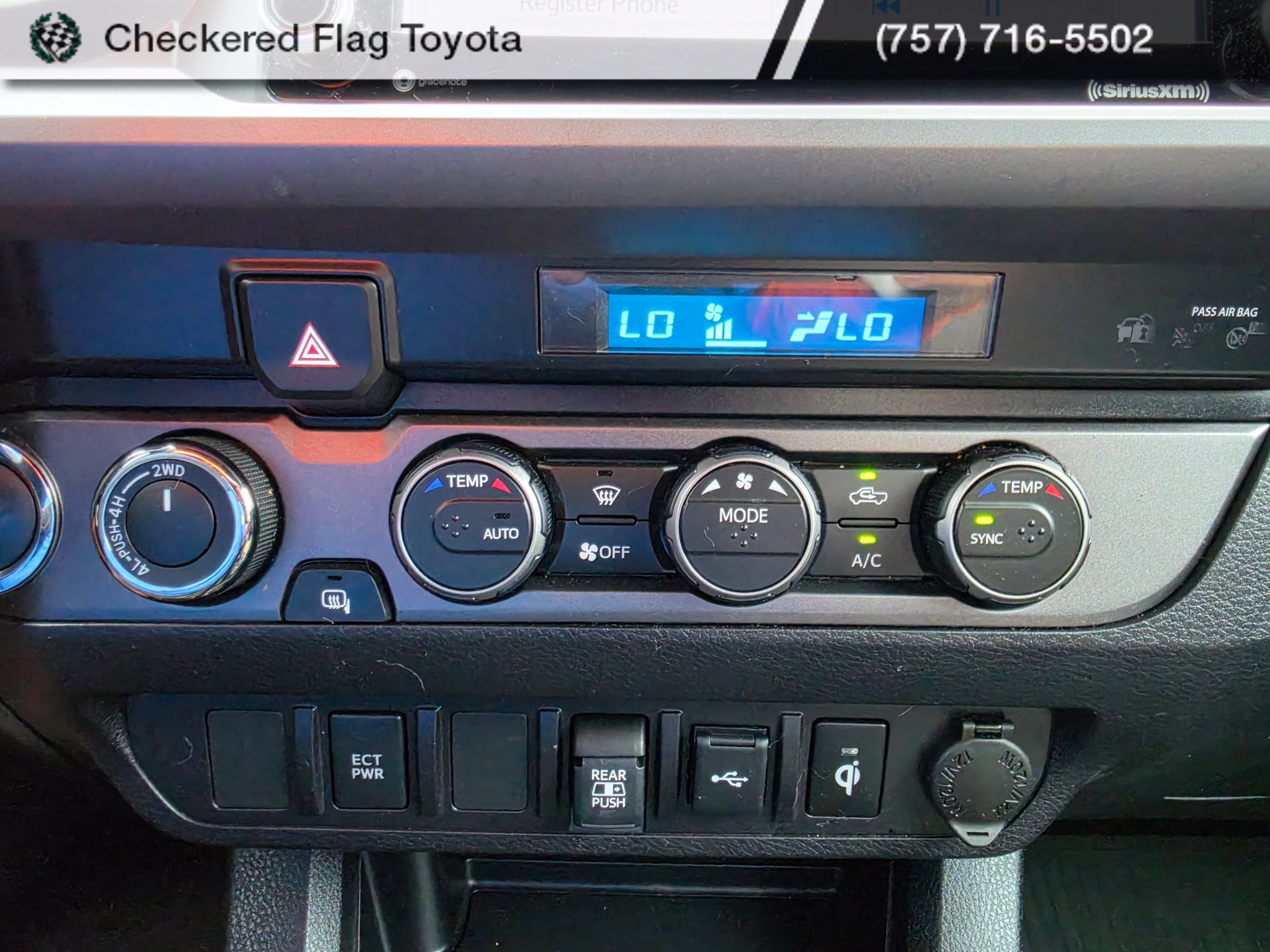 Used 2023 Toyota Tacoma TRD Sport AWD/4WD image 17