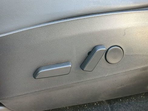 Used 2020 Tesla Model Y Long Range image 23