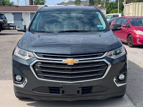 Used 2019 Chevrolet Traverse LT FWD image 9