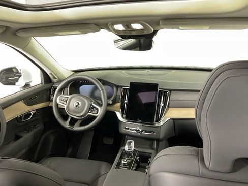 New 2026 Volvo XC90 B6 Plus w/ Protection Package Premier image 13