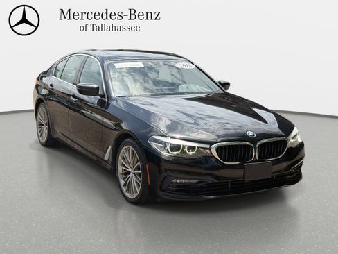 Used 2018 BMW 530e xDrive AWD/4WD image 3
