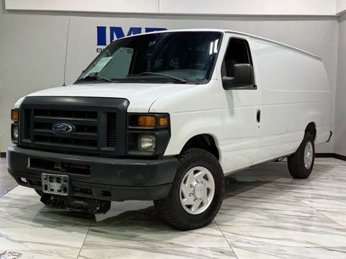 Used 2008 Ford E-350 and Econoline 350 Extended Super Duty image 2