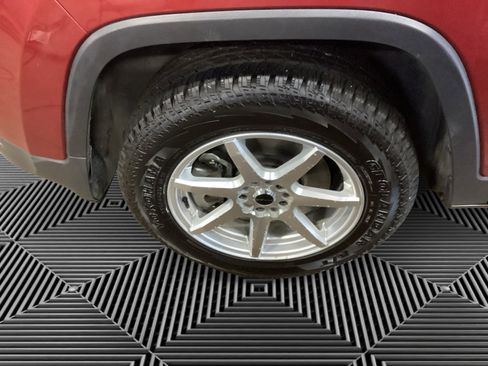 Used 2017 Jeep Cherokee Latitude w/ Safety/Convenience Group image 14