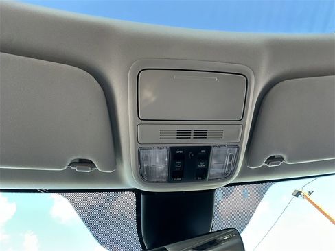 Certified 2025 Honda Odyssey Touring image 28