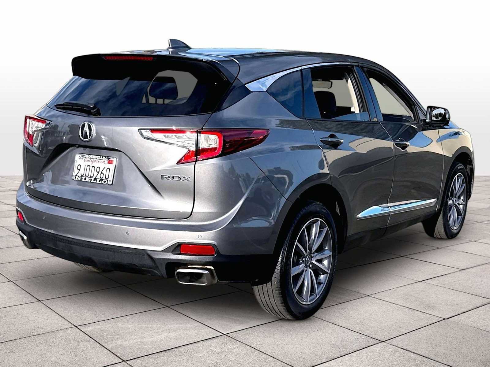 Used 2023 Acura RDX w/ Technology Package FWD image 15
