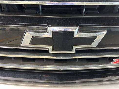Used 2018 Chevrolet Silverado 1500 LTZ Z71 w/ Redline Edition AWD/4WD image 10