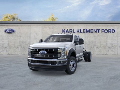 New 2026 Ford F450 XL w/ XL Chrome Package image 2