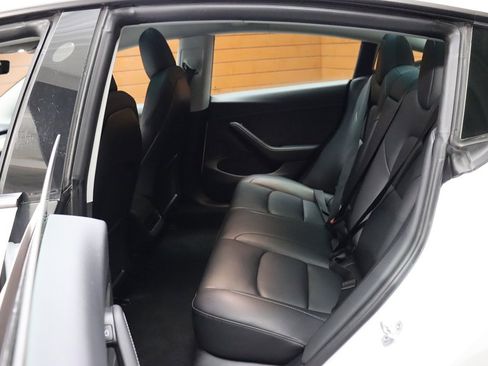 Used 2023 Tesla Model 3 Standard Range image 34